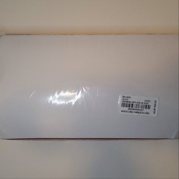 Badgley Mischka Crossbody w/ Bow on Plate Coffee NWT - Picture 7 of 10